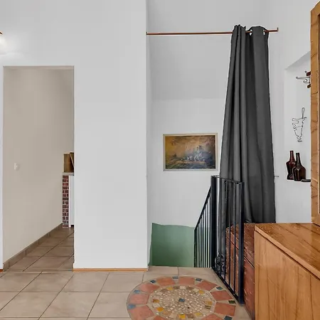 Authentic Hideaway By Riva With Free Parking Apartman