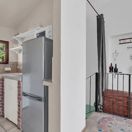 Authentic Hideaway By Riva With Free Parking Apartman